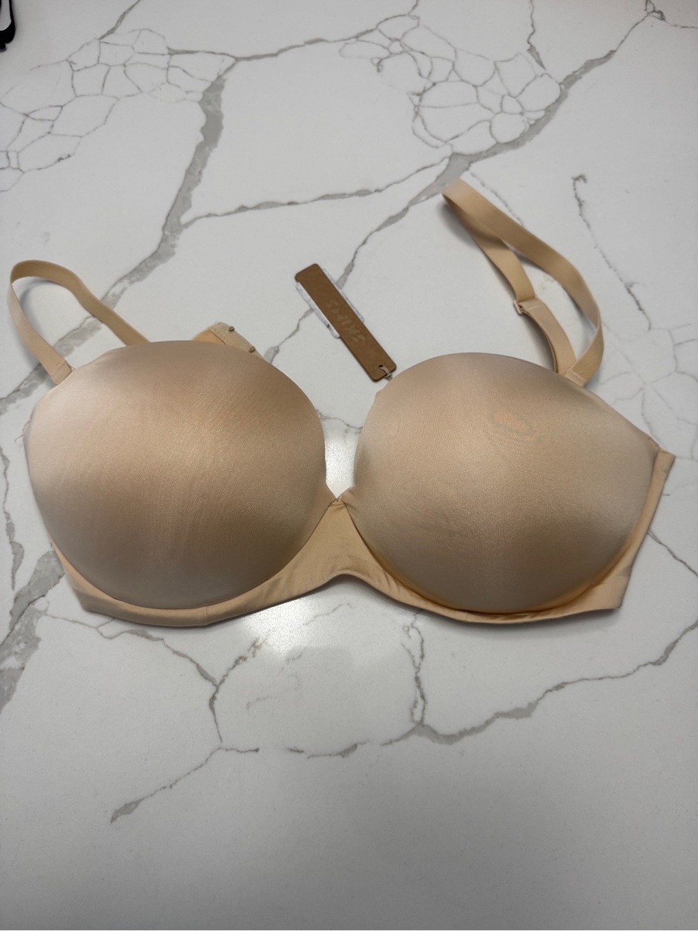 SKIMS Ultimate Push-up Strapless bra in sand color. Size 36DD NWT
